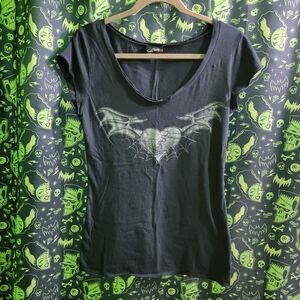 RARE Rock Steady Frankenstein Stich Heart Bat Wing Spider Web Tattoo V Neck Tee